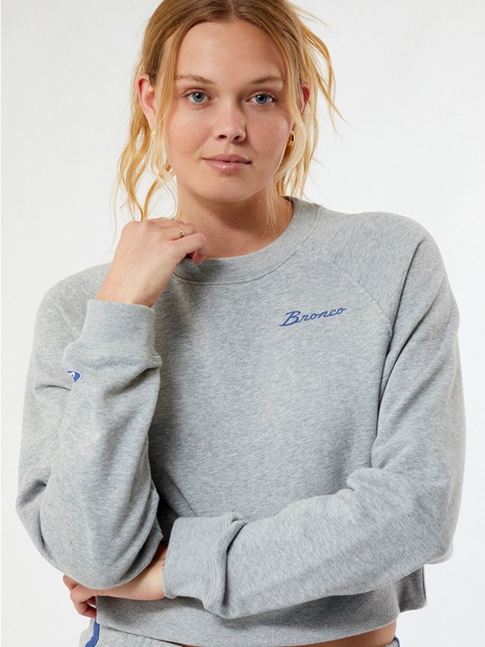 PacSun FORD Bronco ‘66 Raglan Crew neck crop sweatshirt